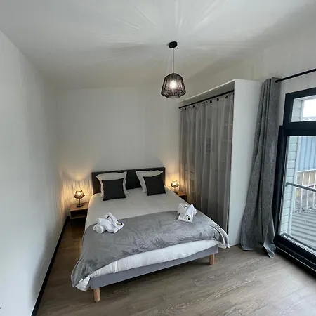 别墅 Superbe Loft Lumineux A Caen, Loft